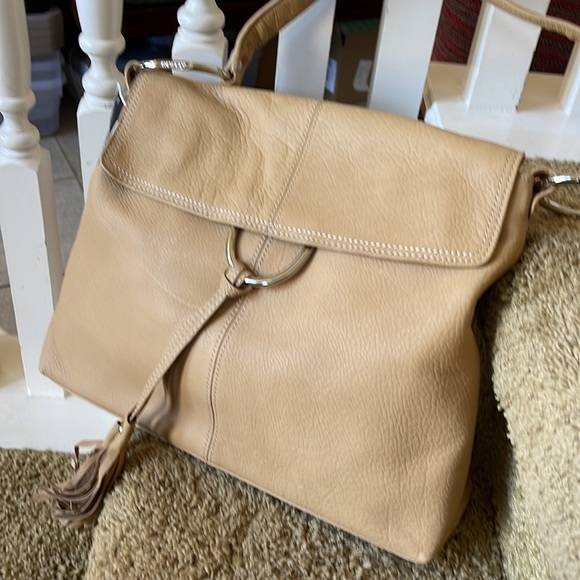 New Alfani leather shoulder bag. Neutral color and perfect size. - Picture 3 of 6